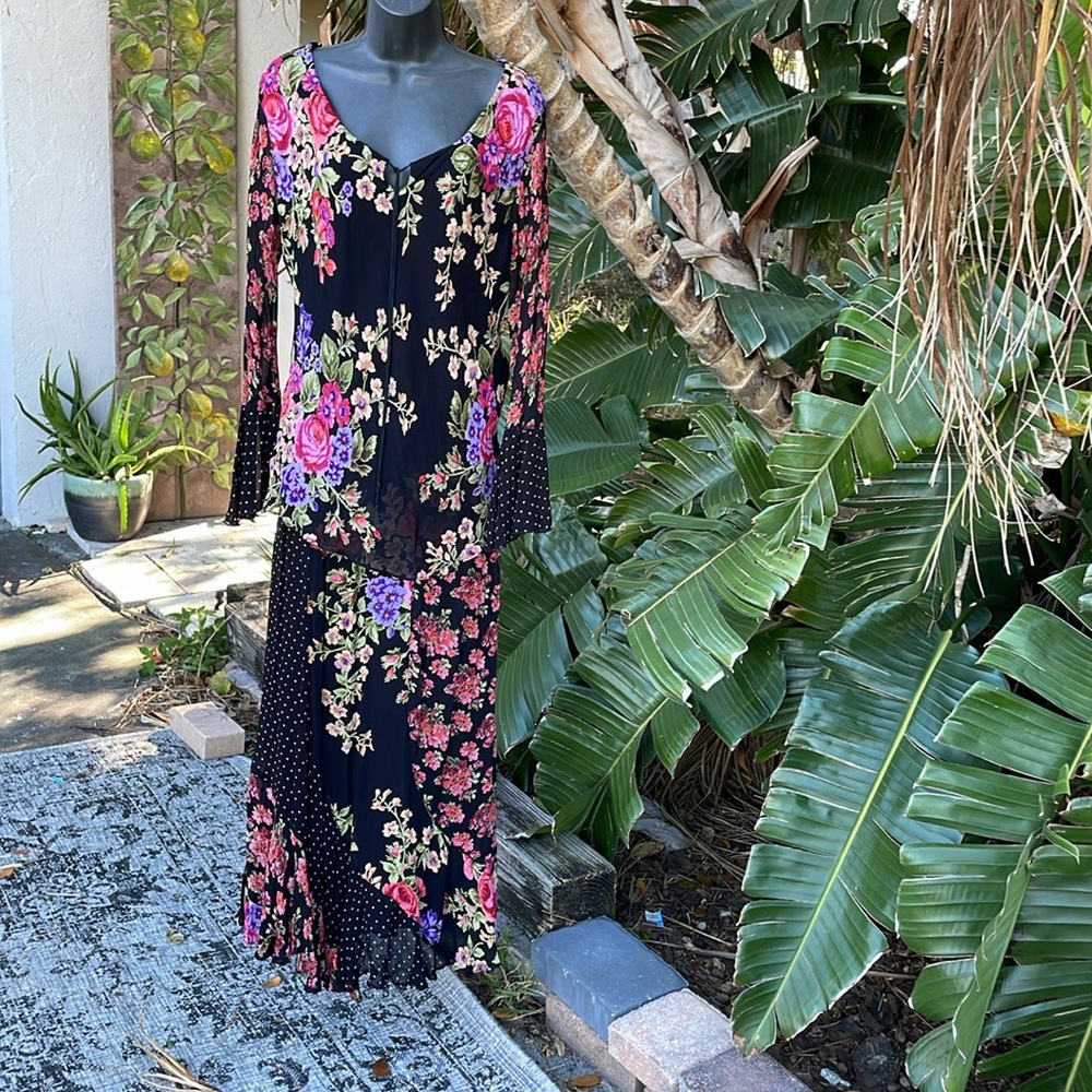 Nostalgia, floral and polkadot two piece, ski skirt and top